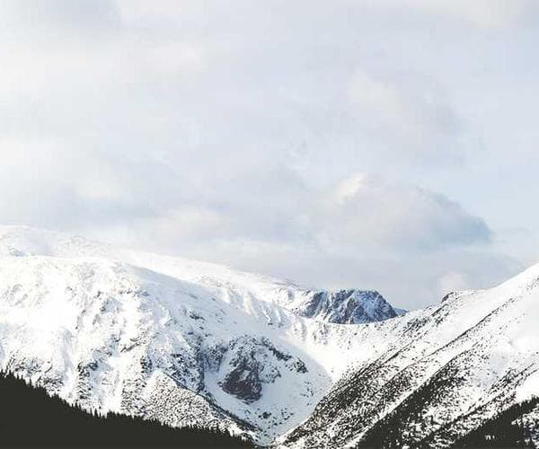 Manali in 3 Days — Snow Points, Solang Valley & Riverside Cafés