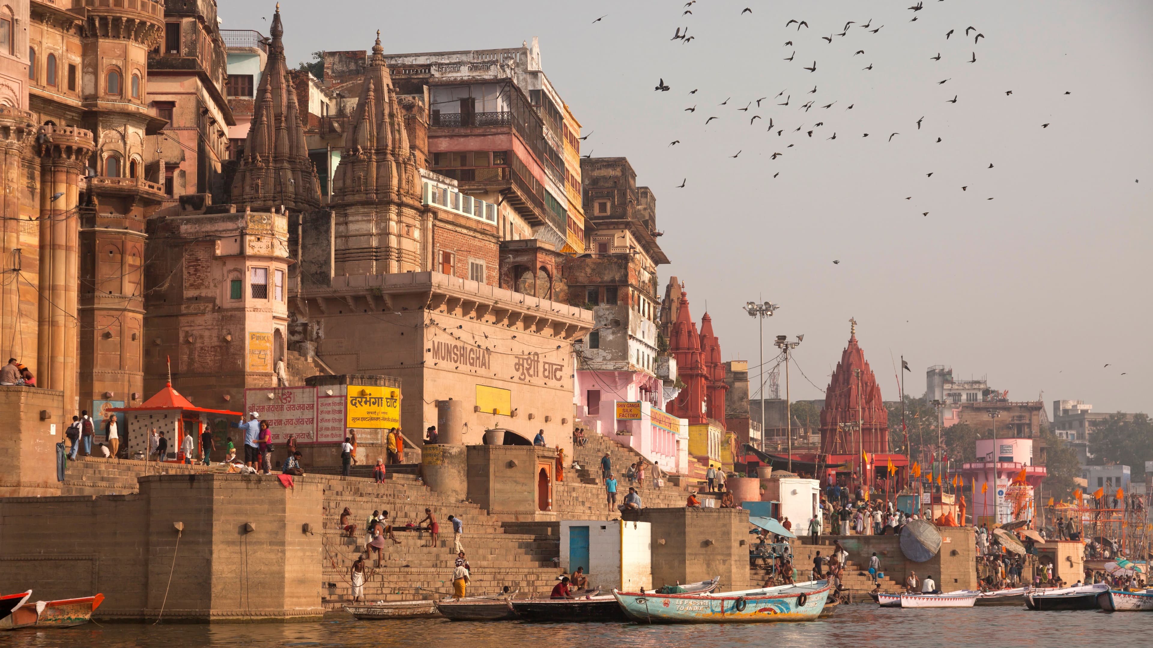 Varanasi Travel Tips: 10 Things First-Timers Should Know