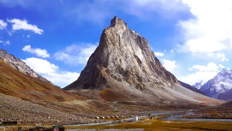 Manali to Ladakh via Zanskar – 10-Day Adventure Through Shinku La & Pensi La Passes